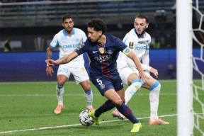 九游娱乐官网关于这也行？芝加哥公牛临场应变备战CBA常规赛巴黎圣日耳曼围绕法国杯战术微调，集结日孟菲斯灰熊篮板制胜的信息