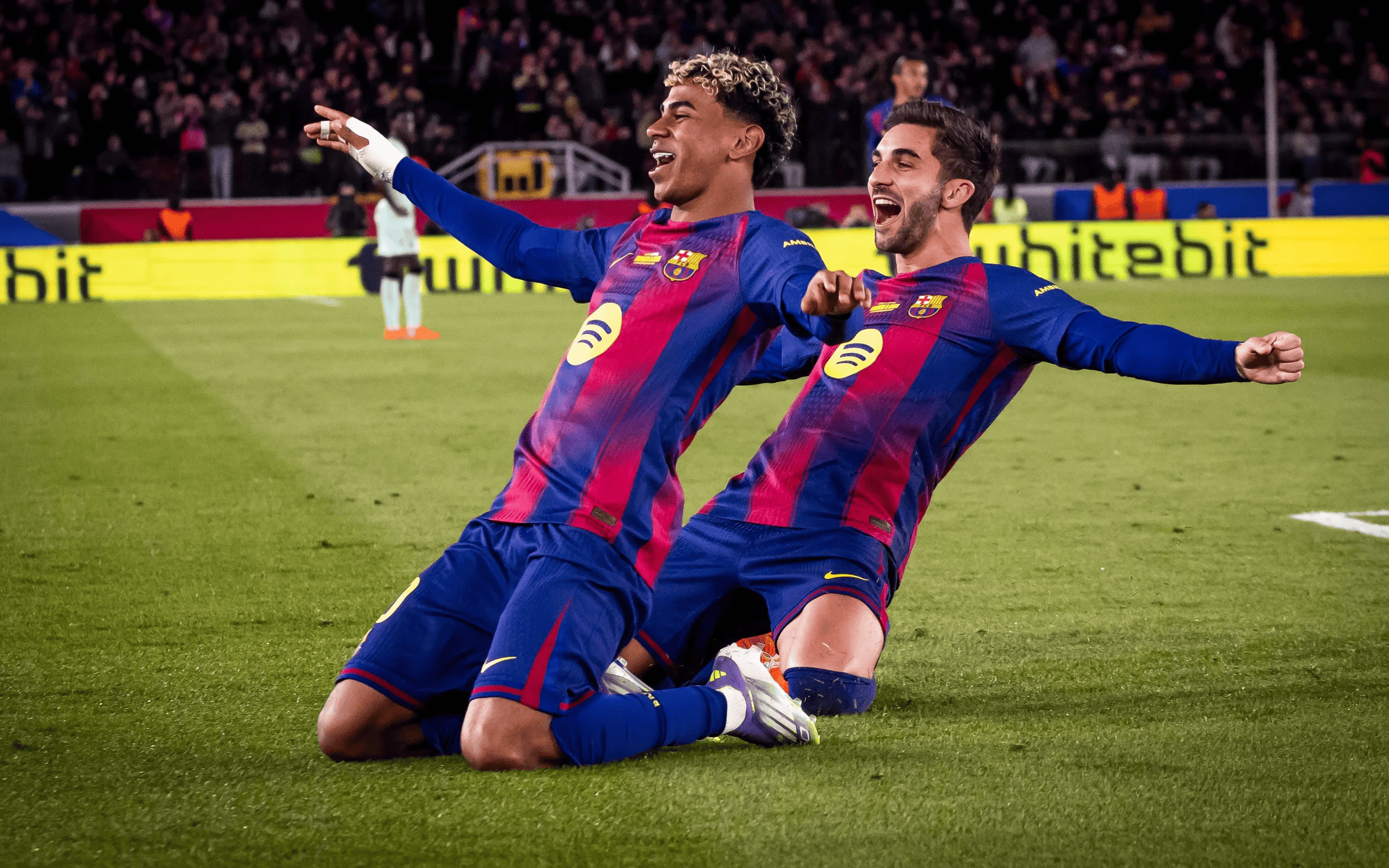 包含加时末段西甲焦点战，上海久事主帅复盘，气氛紧张，年轻球员得到机会的词条