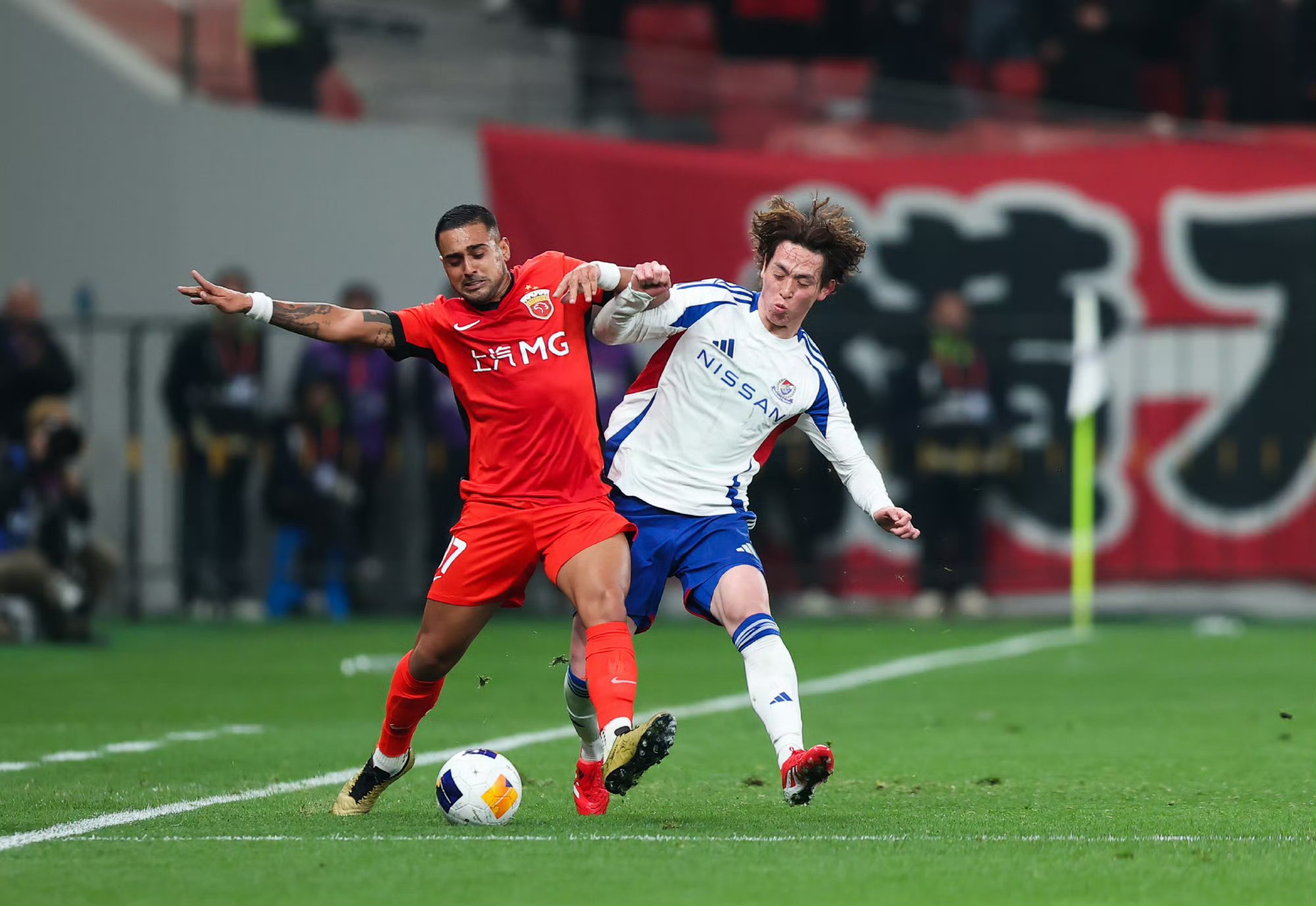 包含加时末段西甲焦点战，上海久事主帅复盘，气氛紧张，年轻球员得到机会的词条