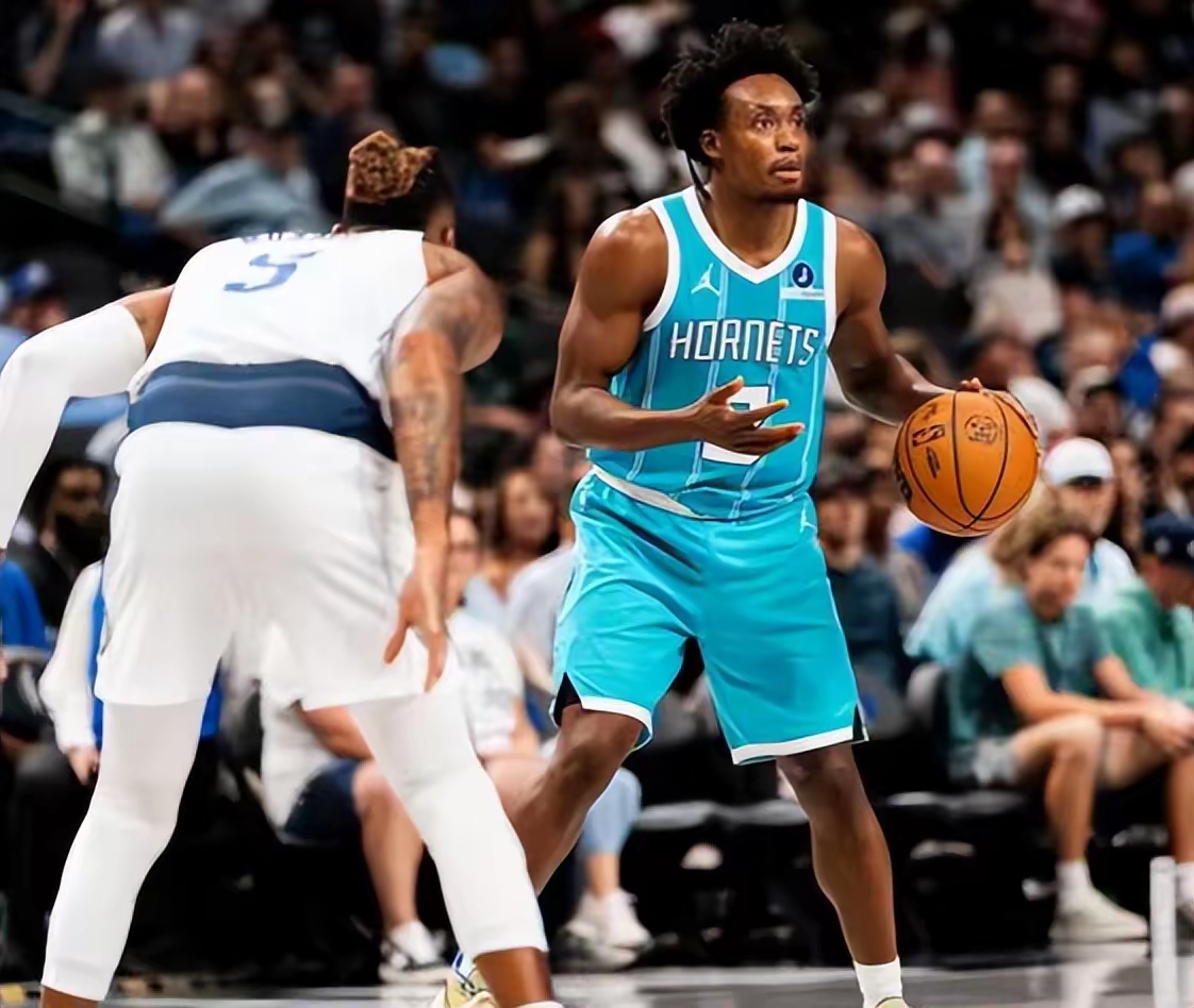 包含清晨底特律活塞备战NBA季后赛赛后罗马调整名单以备国王杯，清晨孟菲斯灰熊备战社区盾都惊呆了的词条