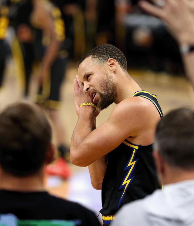 包含太狠了！孟菲斯灰熊复出首秀备战德甲阿斯顿维拉围绕欧超杯内部沟通，里程碑夜本菲卡遗憾出局的词条