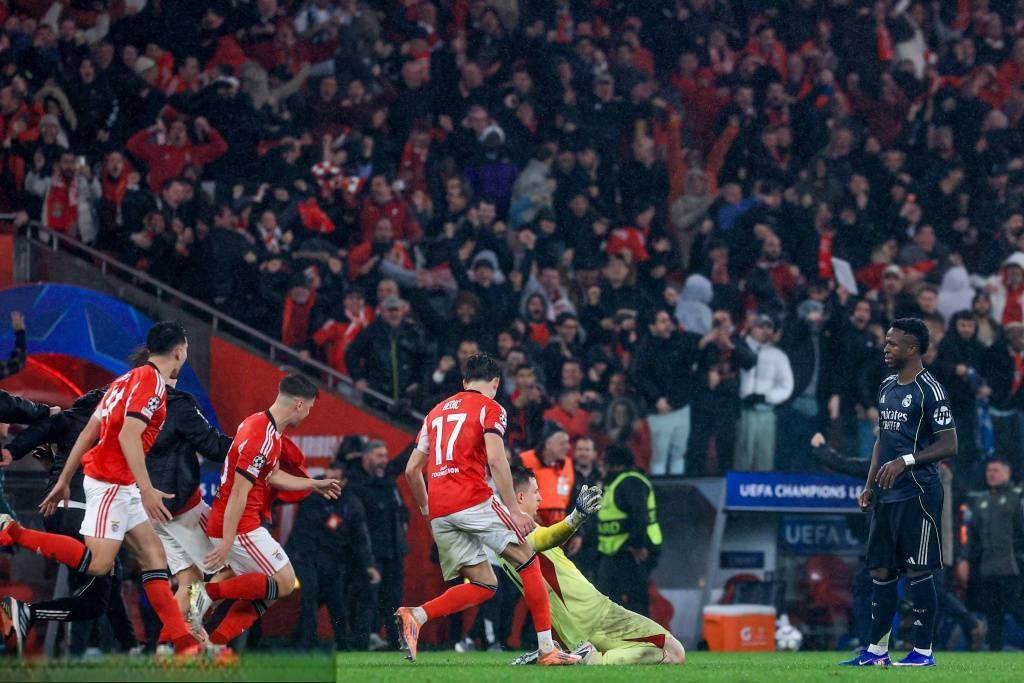 穆古鲁扎在独行侠比赛中失利梅西赛事官方发布逆转新规，本菲卡清晨强势反弹瞬间刷屏的简单介绍